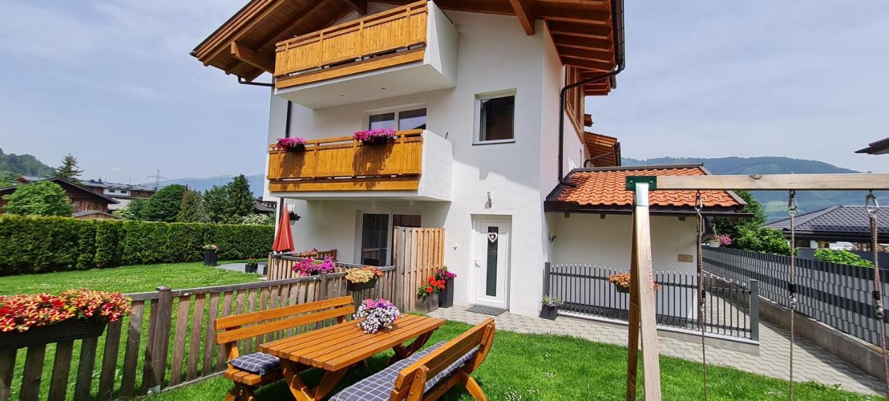 Alp-In Lodges Kaprun Luaran gambar
